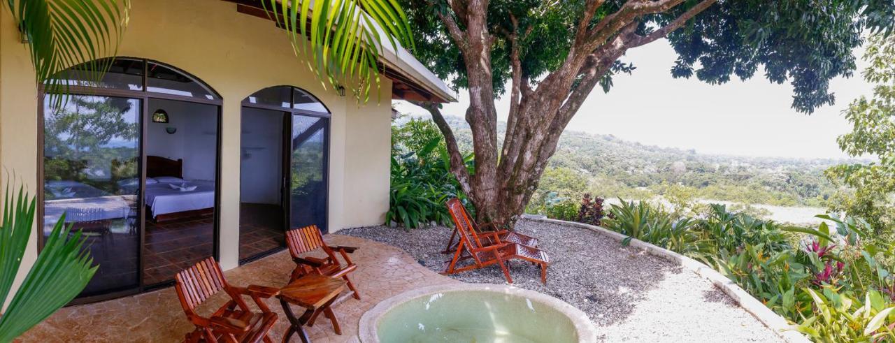 Lagunavista Villas Carate Dış mekan fotoğraf
