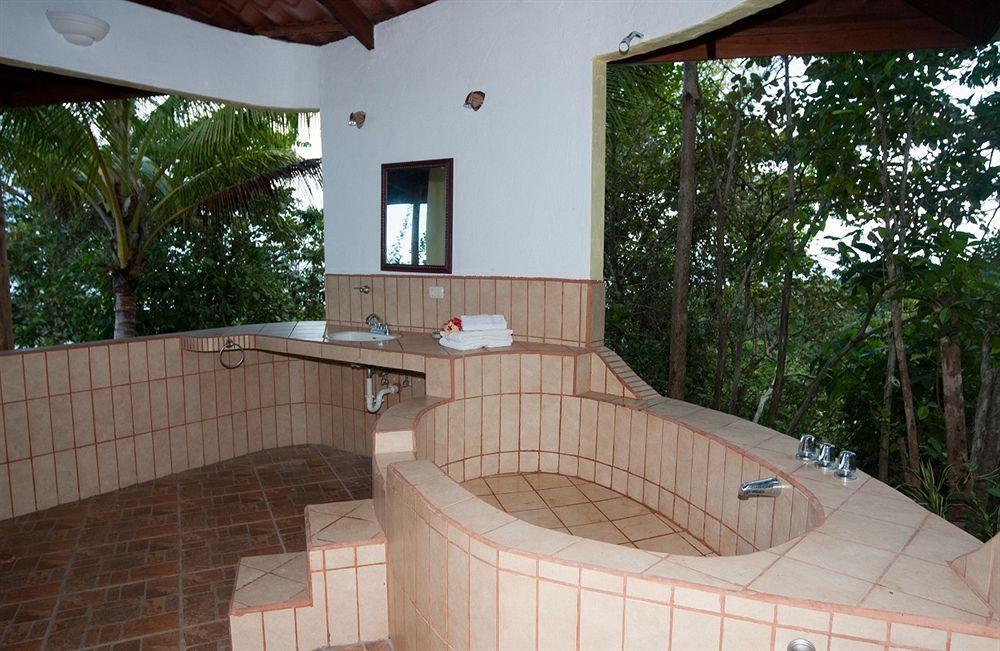 Lagunavista Villas Carate Dış mekan fotoğraf